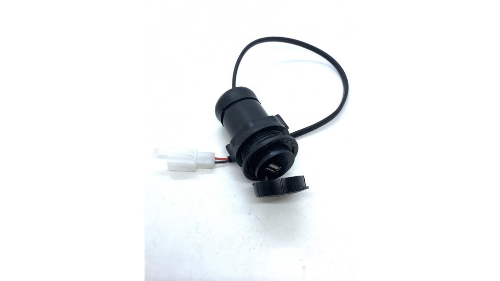 [11] CONNECTEUR USB RH7-4-7 (SCOOTTERRE OEM)