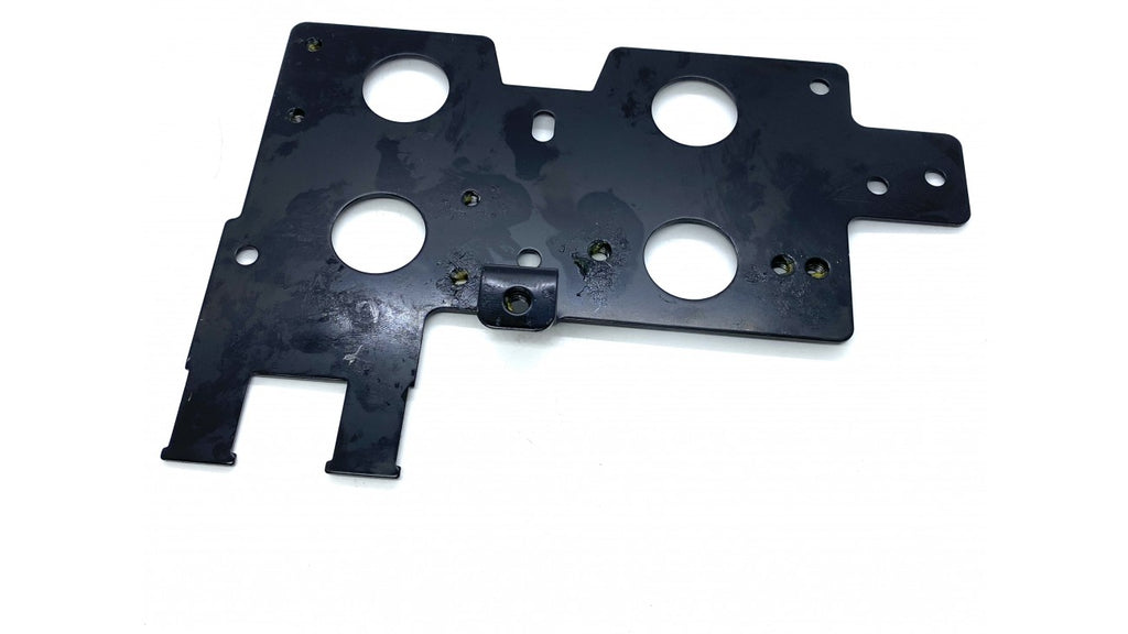 [16] BRAQUETTE SUPPORT DE RÉGULATEUR DE VOLTAGE RI6-6-4 (SCOOTTERRE OEM)