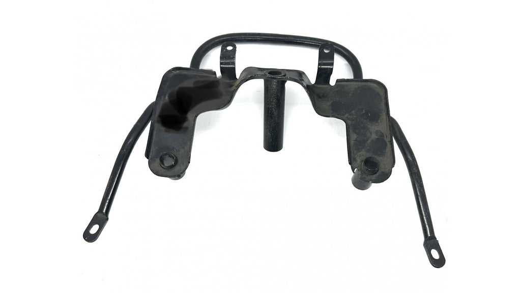 [1] SUPPORT D'AILERON 2010-2017 RL11-1-1 (SCOOTTERRE OEM)