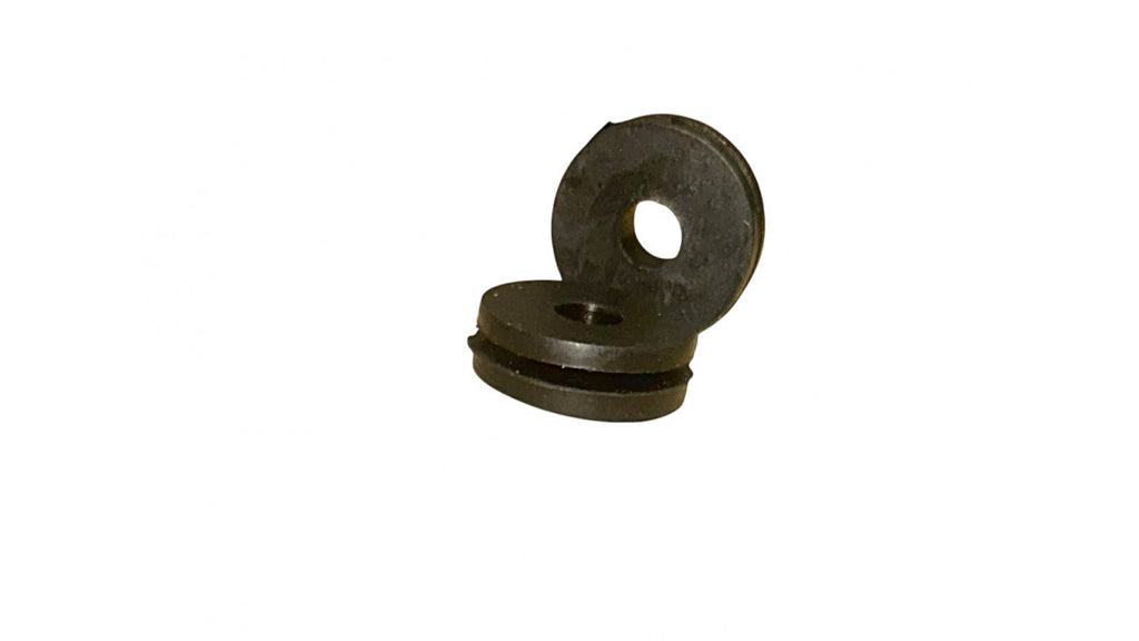 [27] CAOUTCHOUC ESPACEUR DE RÉSERVOIR D'ESSENCE (2X) RG8-2-5