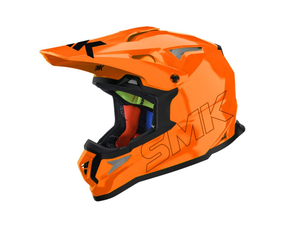 SMK Allterra is the new MX addition to complete the SMK Range. Made of 2 outer injected EIRT shells for optimized safety and comfortable fitting, it has been conceived by the world’s most famous MX experts for off-road lovers! It features an easily removable and adjustable peak. With the washable and removable hypoallergenic liner equipped with anti-moisture management & antistatic properties, you are always good to go. The channelled ventilation system with multiple air vents and air exhausts provides maxi