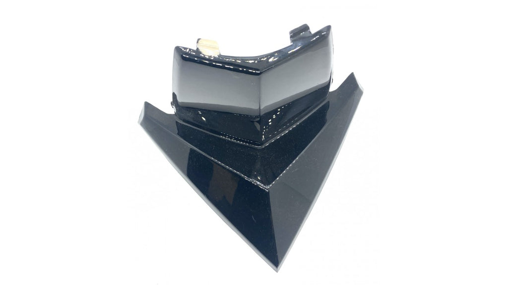 [7] PIÈCE INSERTION CENTRALE NOIR LUSTRÉ RN4-6-1 (SCOOTTERRE OEM)