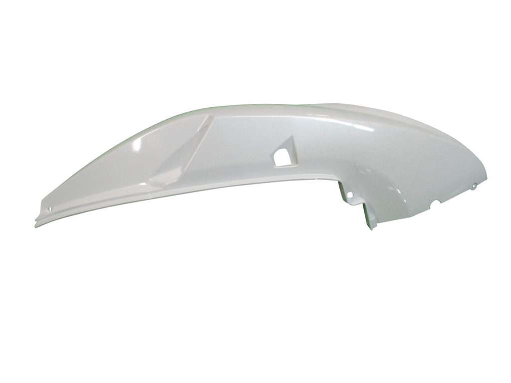 [17] Jewel White Rear Right Cover (Adly OEM GTA / GTS-R)