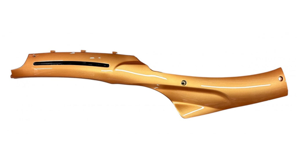 [4] PIÈCE DE PROTECTION DROIT BAS ORANGE BRÛLÉ SEJ1-3-1 (SCOOTTERRE OEM)