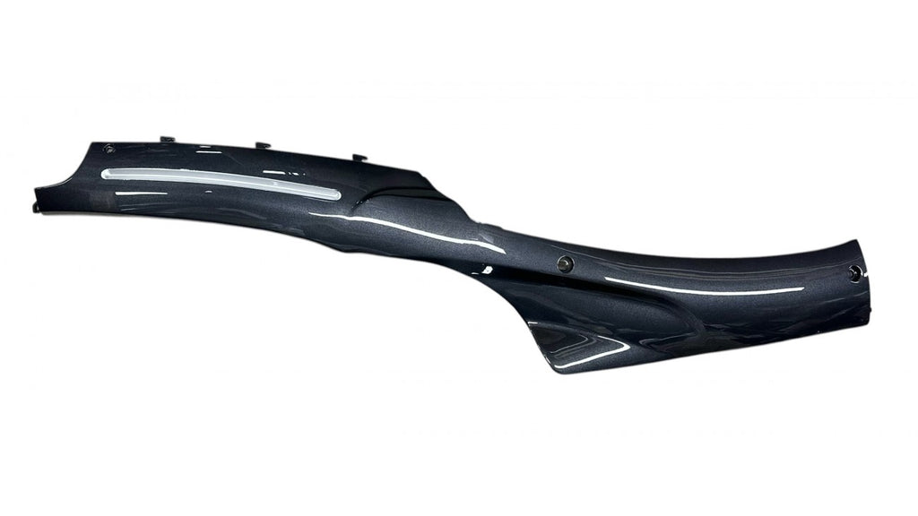 [4] PIÈCE DE PROTECTION DROIT BAS CHARCOAL SEJ4-3-1 (SCOOTTERRE OEM)