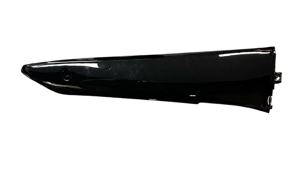 [117] SOUS-PLANCHER DROIT NOIR (2019-2023) SER1-3-1 (SCOOTTERRE OEM)