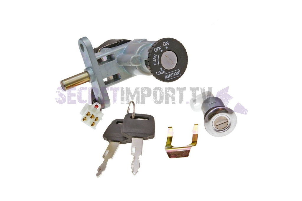 Ignition Switch Key Adly OEM (Adly GTA / GTS-R) - Clé de Contact Adly OEM (Adly GTA / GTS-R) 35010-381-000 piece de remplacement pour adly a sherbrooke secret import oem moped adly parts